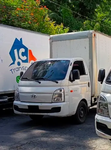 Alquiler de Camiones de IC Transportes
